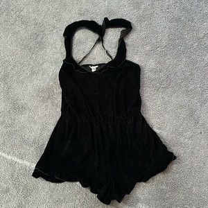 Victoria Secret Black Velvet Sleep Romper - Size XL